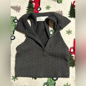 Vintage Havana Knit V-Neck Collared Crop Top